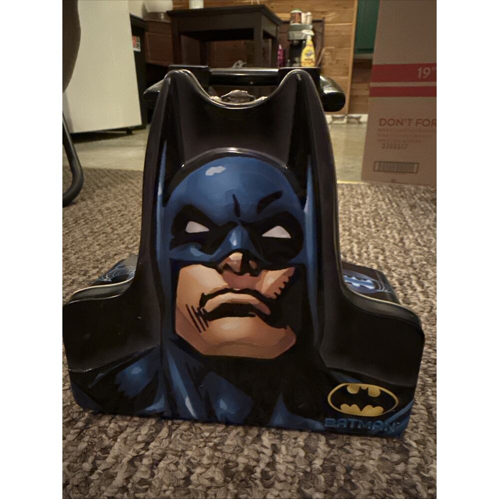 DC Comics Batman Lunch Box Tin The Tin Company